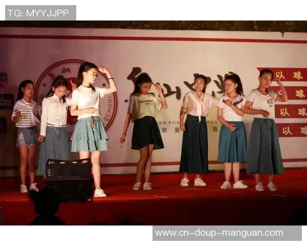 李玉婷回阜，专门来到这所校园……